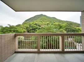 Realty Gardens