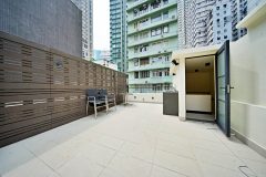 11 Moon Street