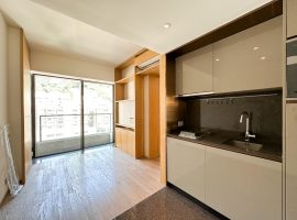 Eight Kwai Fong