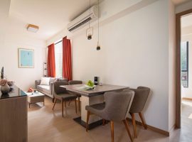 Eaton Residences (Blue Pool Road)