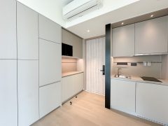 One Jardine's Lookout