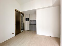 Des Voeux W Residence
